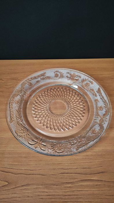 Малайзийски тортен сервиз от пресовано стъкло