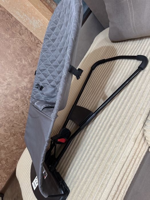 Шезлонг детский новый