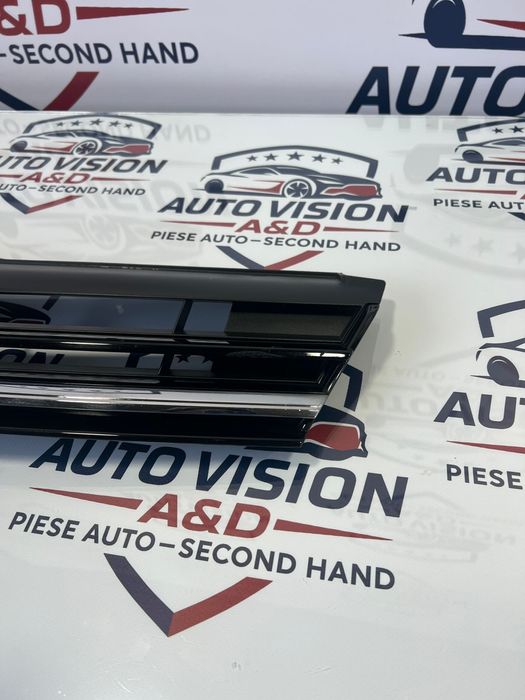 Grila Frontala/Centrala/Radiator OEM Suport Acc Vw Golf 7