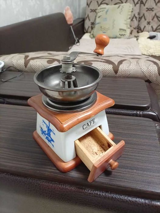 кофемолка ручная