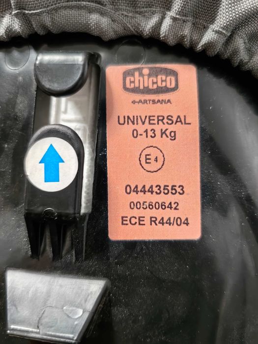 Столче за кола Chicco Universal 0-13 кг