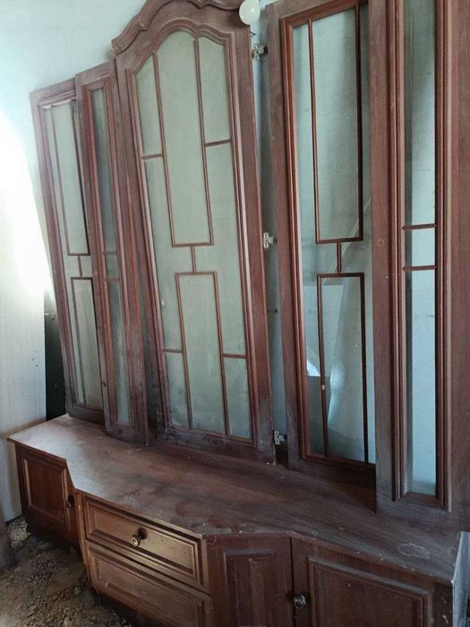 Стенка сотилади б/у