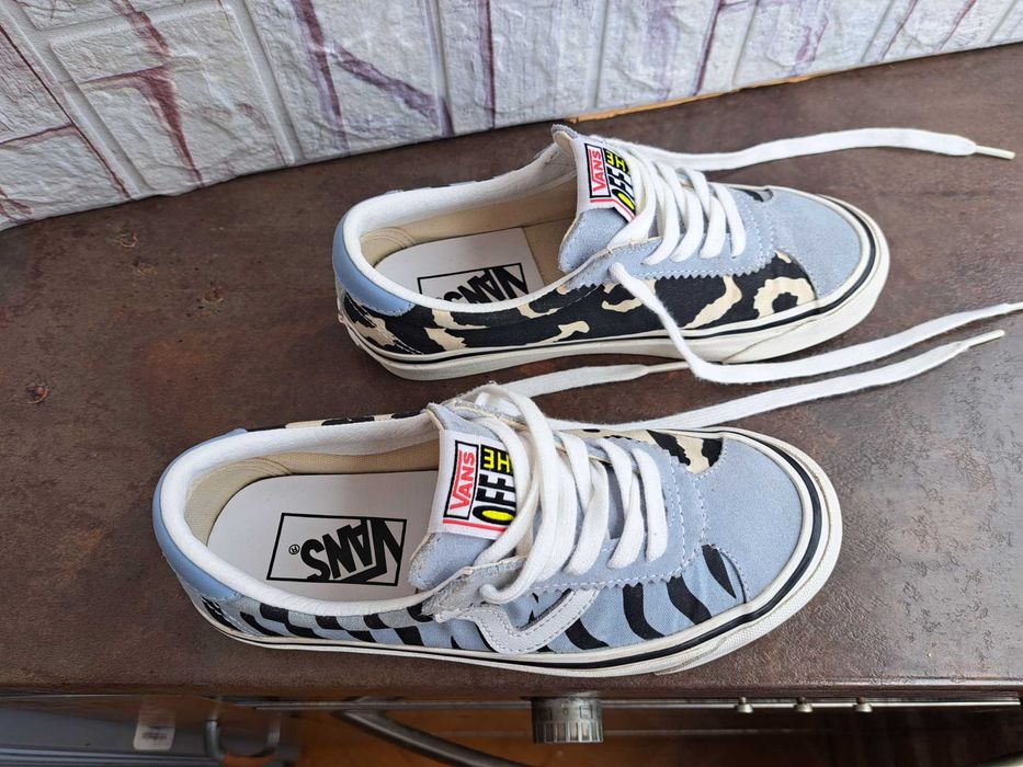 дамски,детски,кецове,спортни обувки,гуменки,номер 35 VANS ,ванс