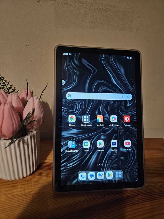 Таблет Lenovo M9