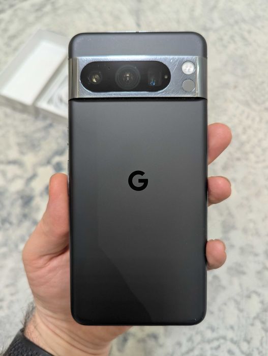 Google Pixel 8 Pro, 128 GB, цвет черный, в хорошем состоянии
