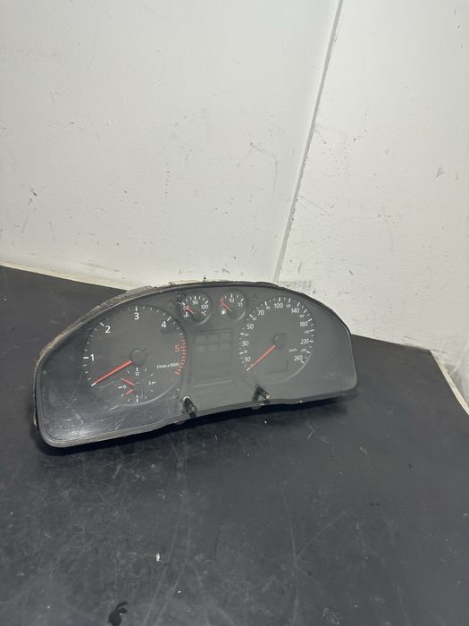 Ceasuri bord Audi A4 B5 1.9 AFN 1994-2002 2.5 TDI V6  | 8D0919033A