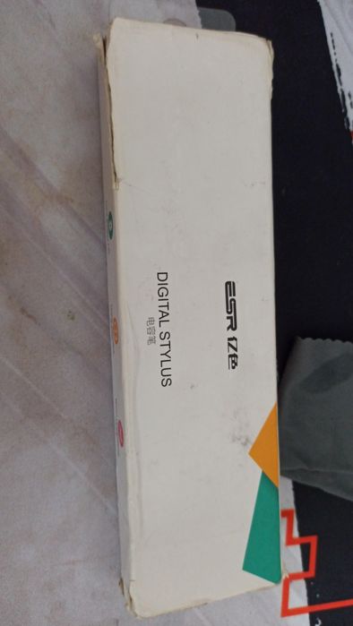 Stylus Digital ESR – Compatibil iPad/Tabletă, Stare Perfectă