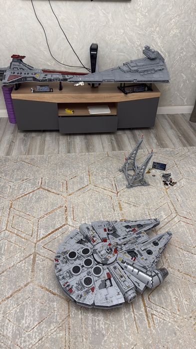 LEGO Star Wars 75192 — Millennium Falcon UCS( КОПИЯ)