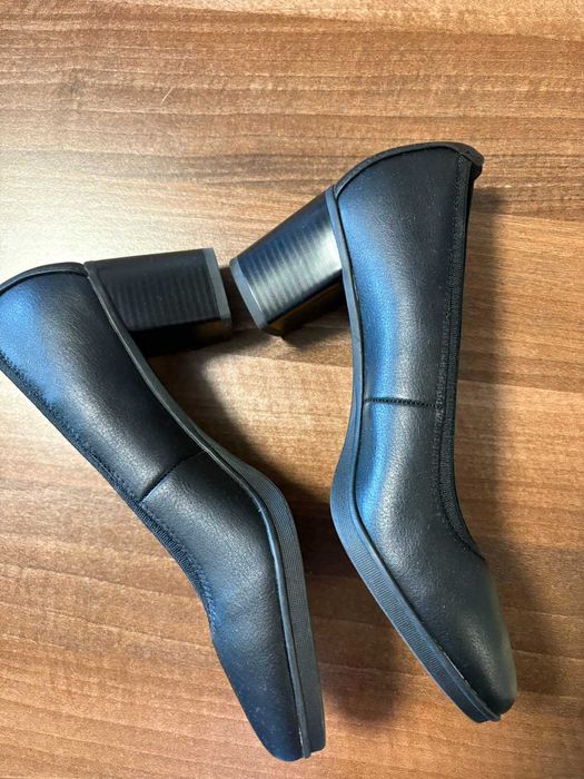 Обувки Deichmann