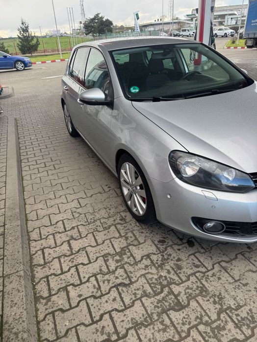 VOLKSWAGEN Golf 2010 — imagine 2