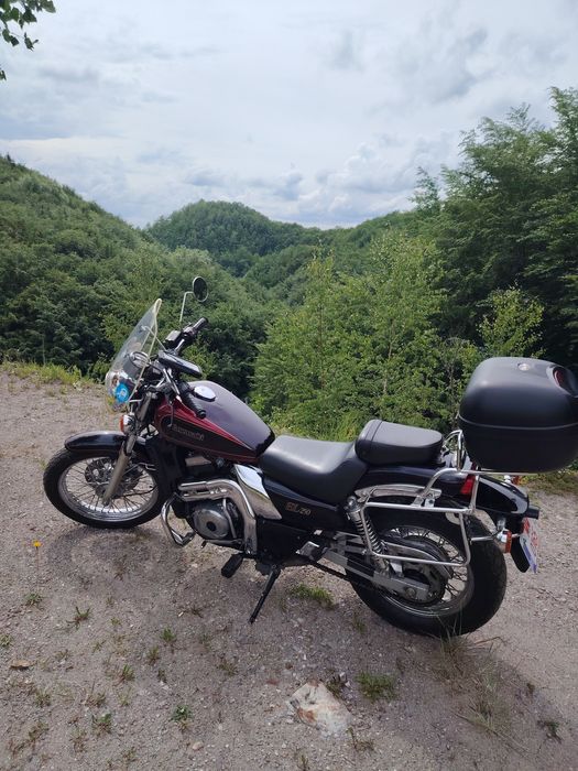 Motocicleta Kawasaki el 250