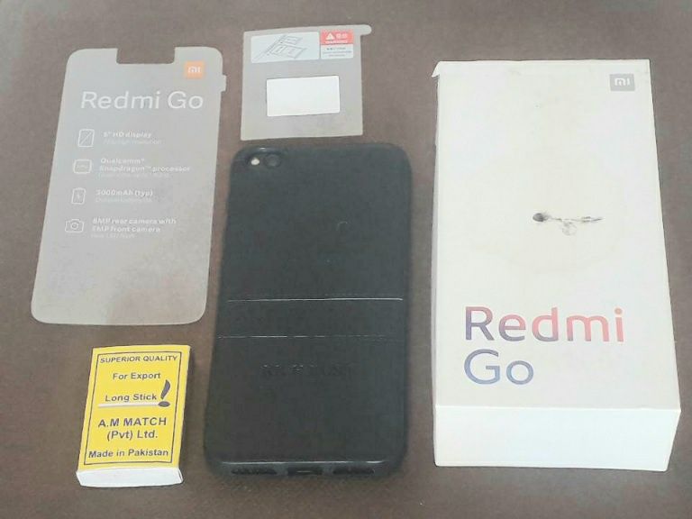 Xiaomi Redmi Go вoceмь гигaбaйт