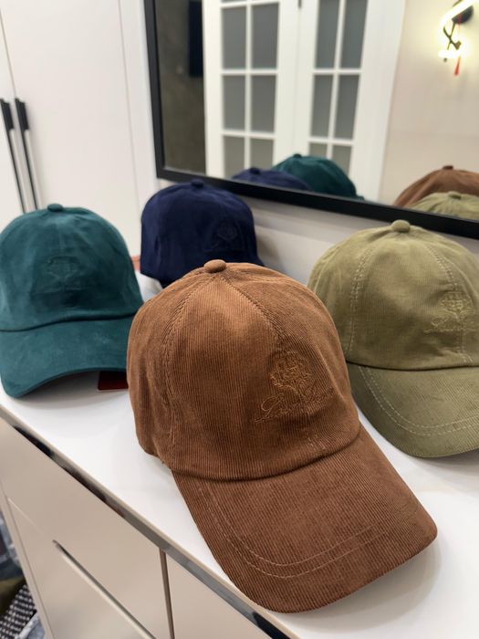 Кепки loro piana