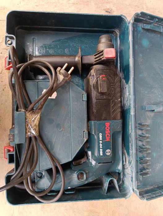 Оригинален перфоратор Bosch 680w.