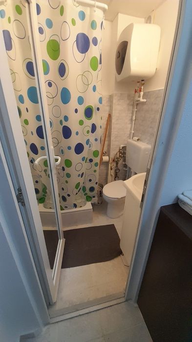 Închiriez garsoniera în țiglina 1