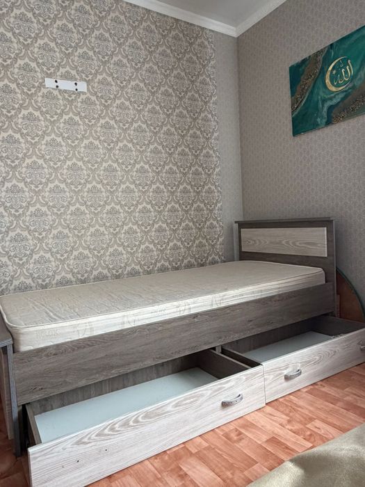 Продам кровать односпальняя