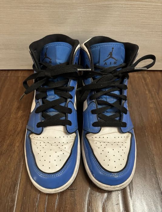 Женские кроссовки AIR JORDAN 1 MID, размер 40