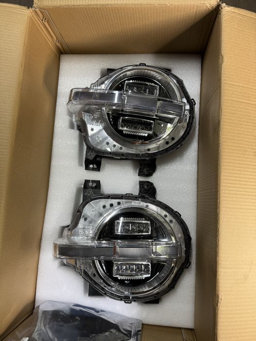 Фары на Tank 300 оригинал