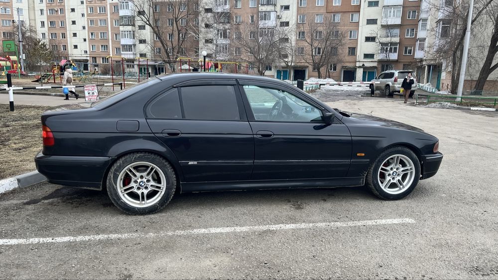 Продам BMW 525i…….