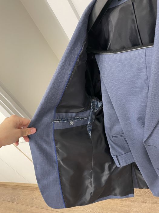 Классический костюм