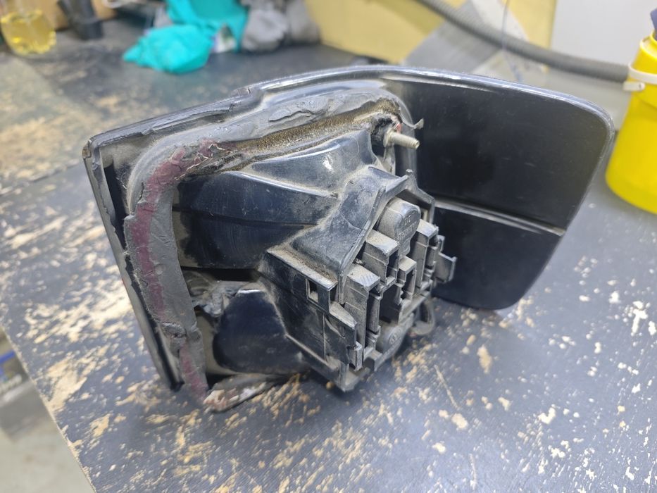 Фонарь задний Volkswagen Vento