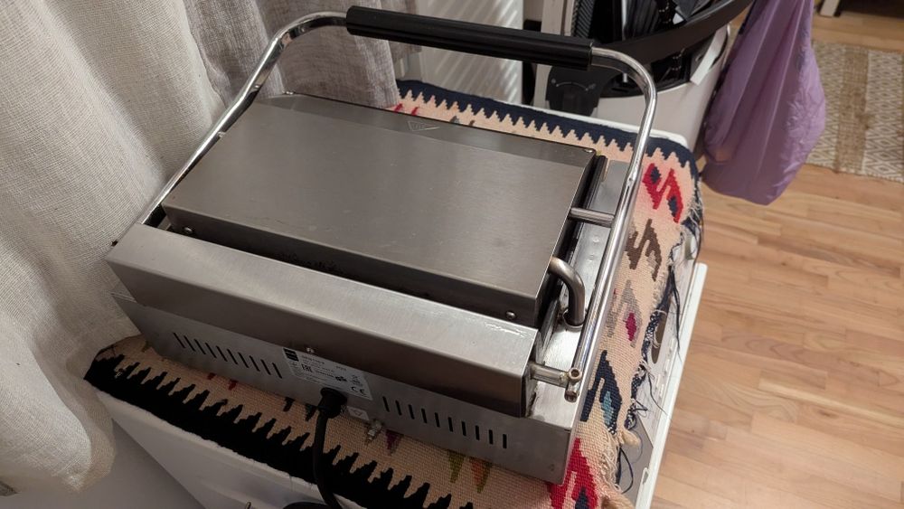 Metro Professional GPG1102 plită profesională 3000 W, fontă