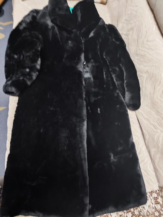 Продам шубу (мутон)