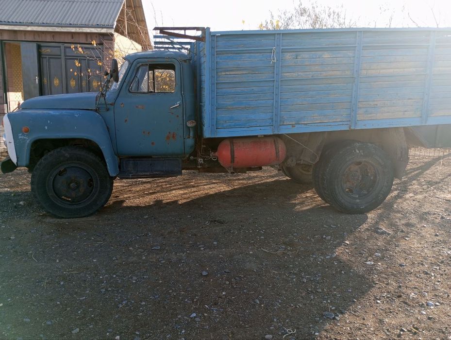 GAZ53  sotiladi. Holati yaxshi