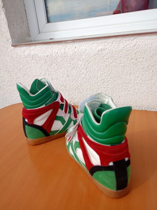 Vând ghete sport,dama, produs de calitate mărimea 38.