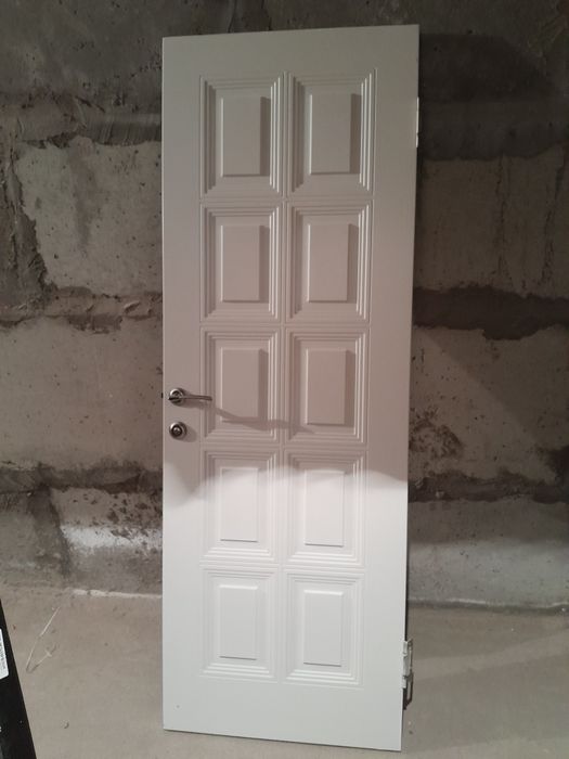 Двери межкомнатные белые