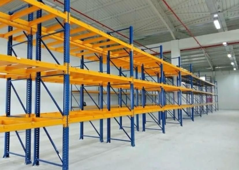 Rafturi metalice
