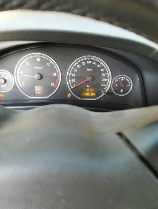 Opel vectra C 2005 1.9 CDTI