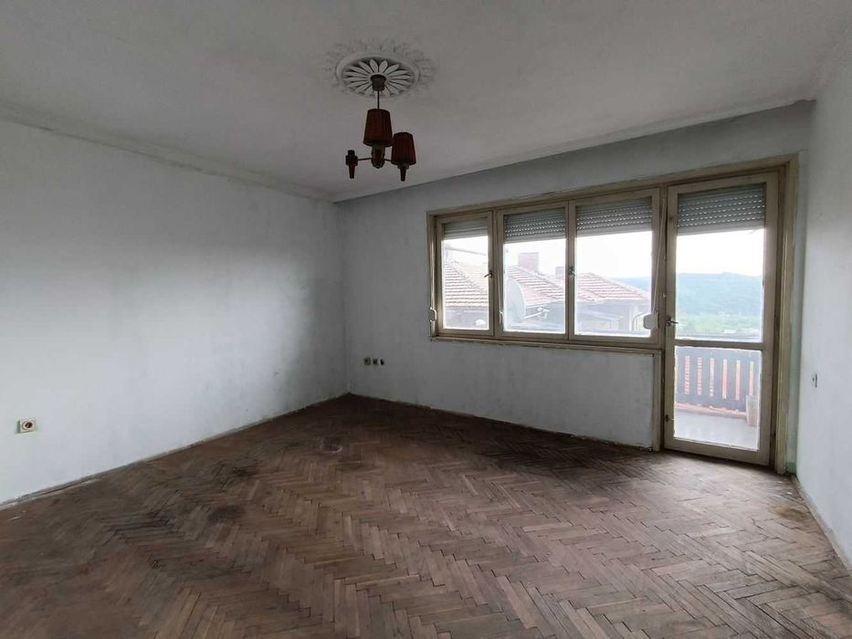Продава се Тристаен апартамент в Велико Търново, Център - 100 кв.м за 1315 €/кв.м - Снимка #4