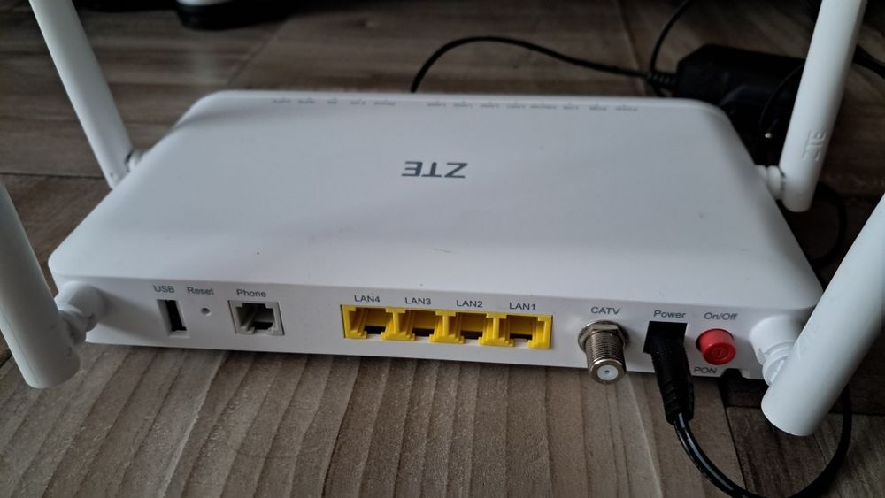 Rutere wifi Asus, ZTE si TP-Link