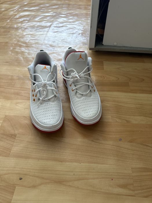 Jordan Max Aura 5