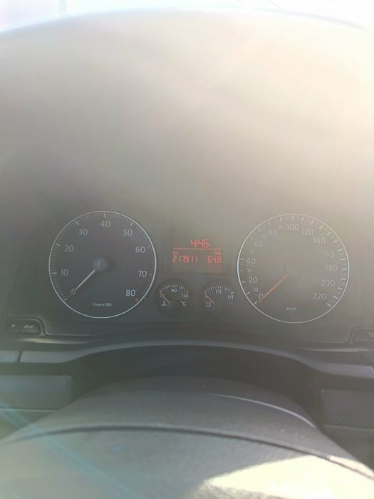 Golf 5 în stare perfecta