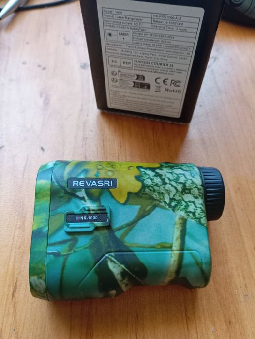 Монокъл с лазерен далекомер