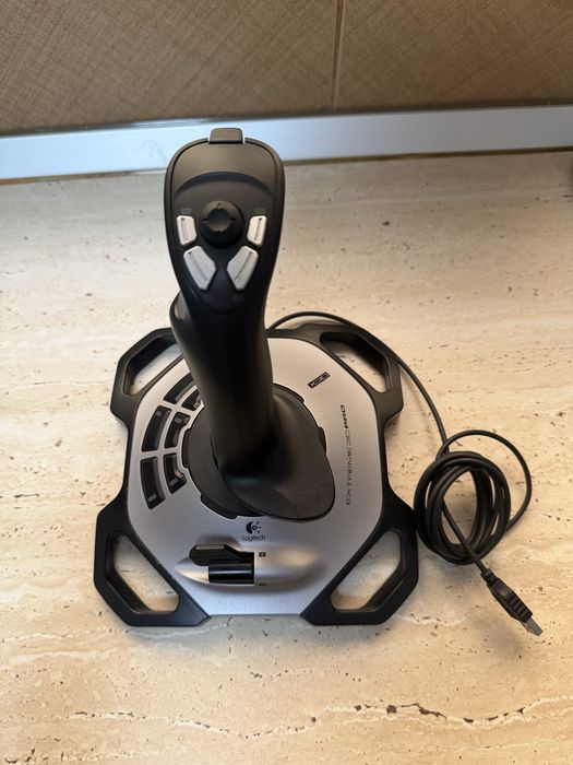 Thrustmaster Extreme 3D pro