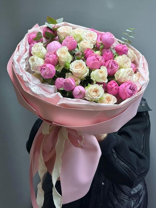 Композиции в кашпо и в корзинах