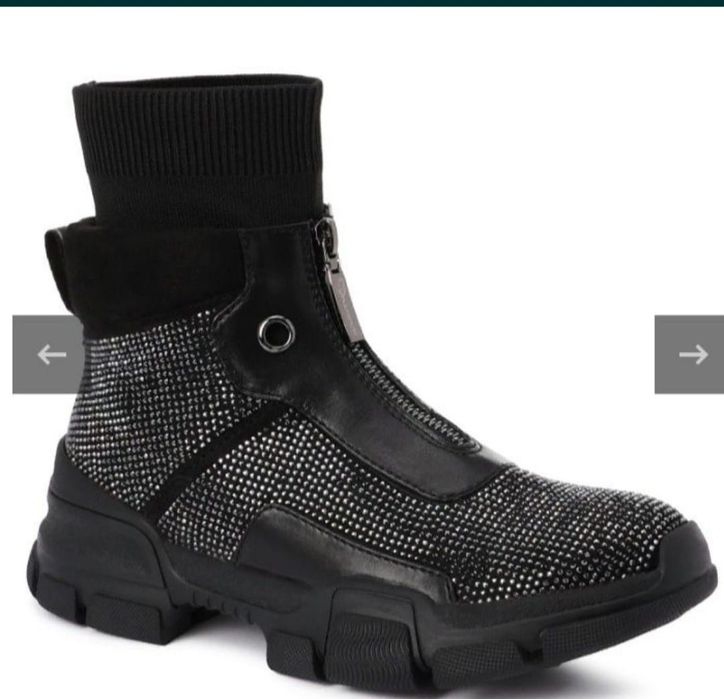 Женские высокие ботинки