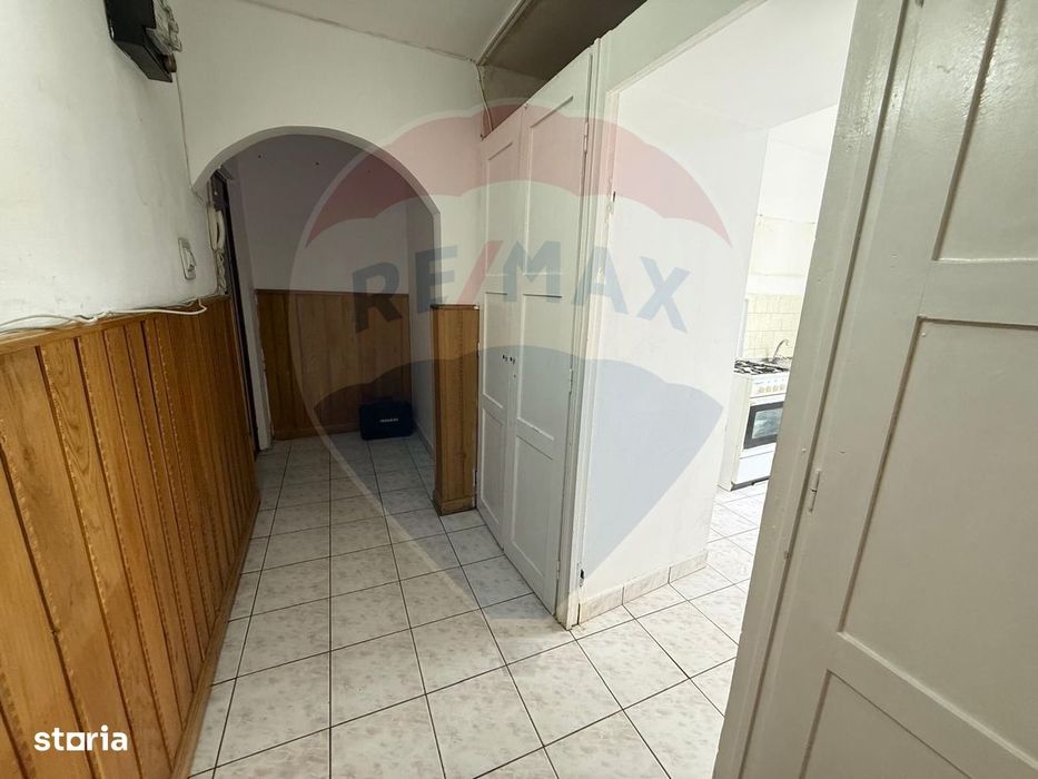 De vânzare apartament 2 camere , Etaj 1, Str. Moldovei, Rogerius