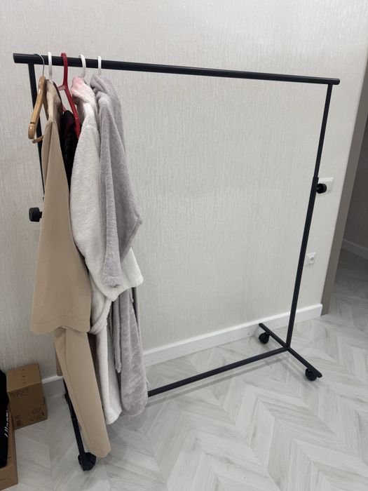 Сандық, рэйл сатылады