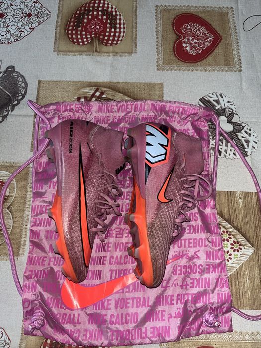 Ghete de fotbal elite