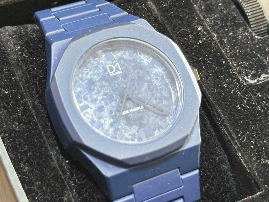 Часовник D1 Milano 7А221М