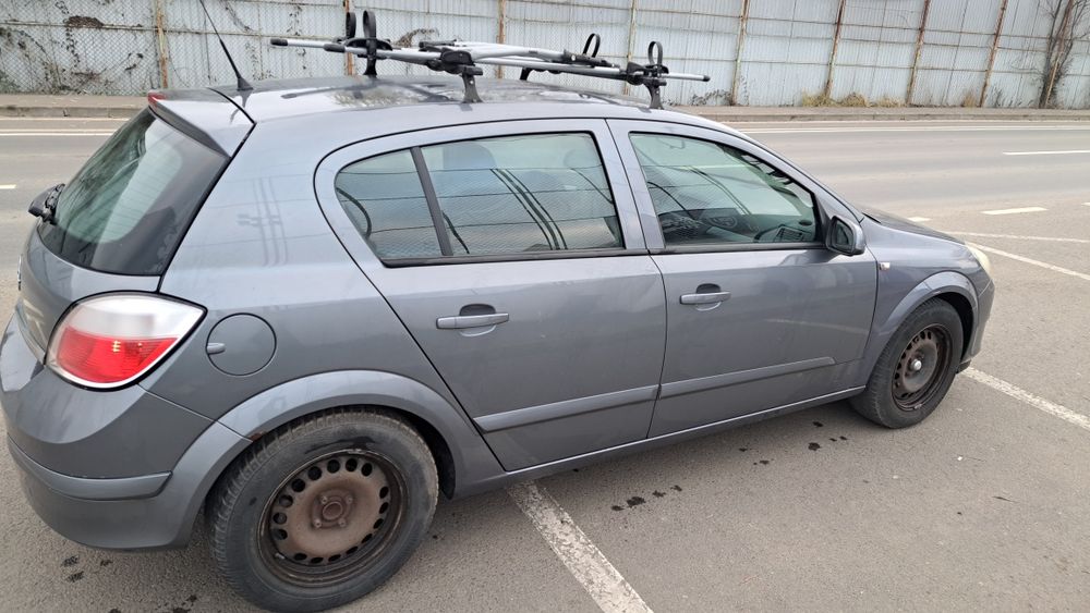 Opel Astra H  1.6 benzina