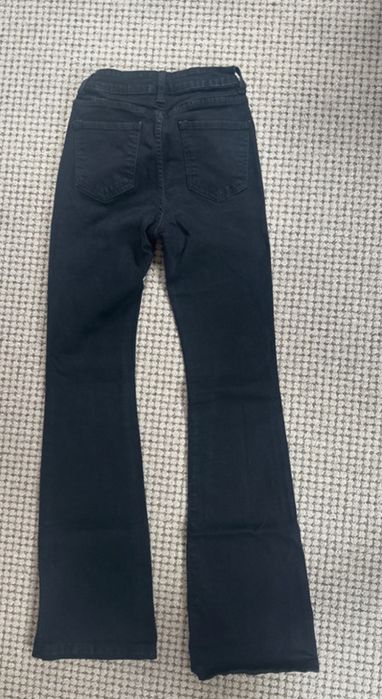 Blugi mulati si evazati eleganti