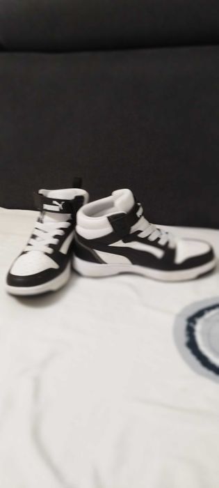 Vând adidași PUMA originali