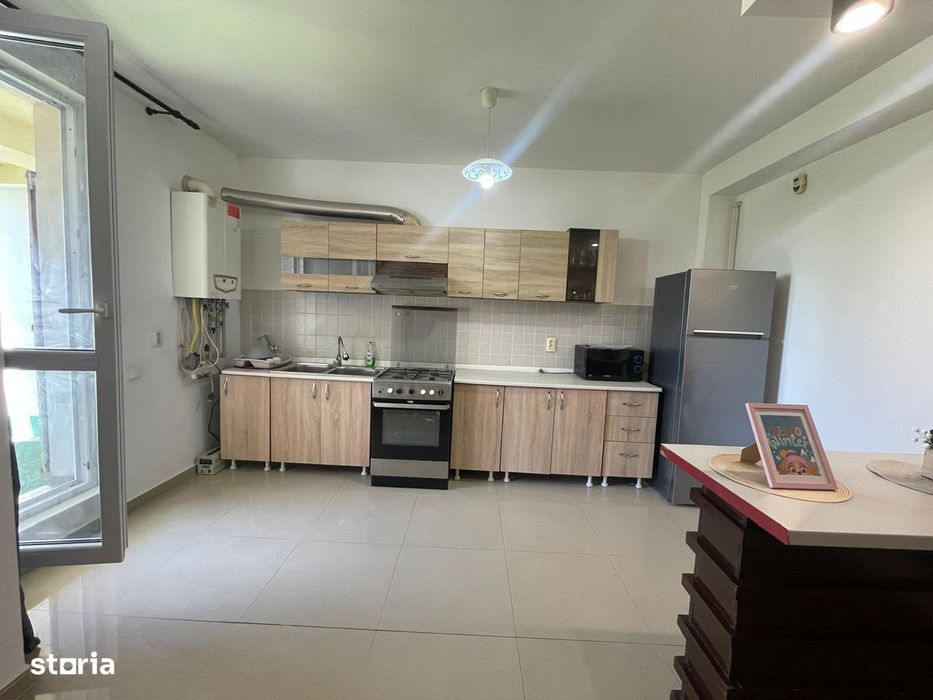 Apartament 3 camere cu curte proprie – gata de mutat!