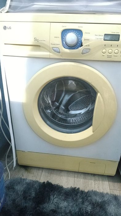 Стиральная машинка автомат