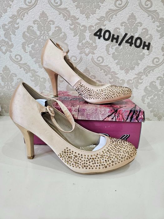 Дамски обувки нови